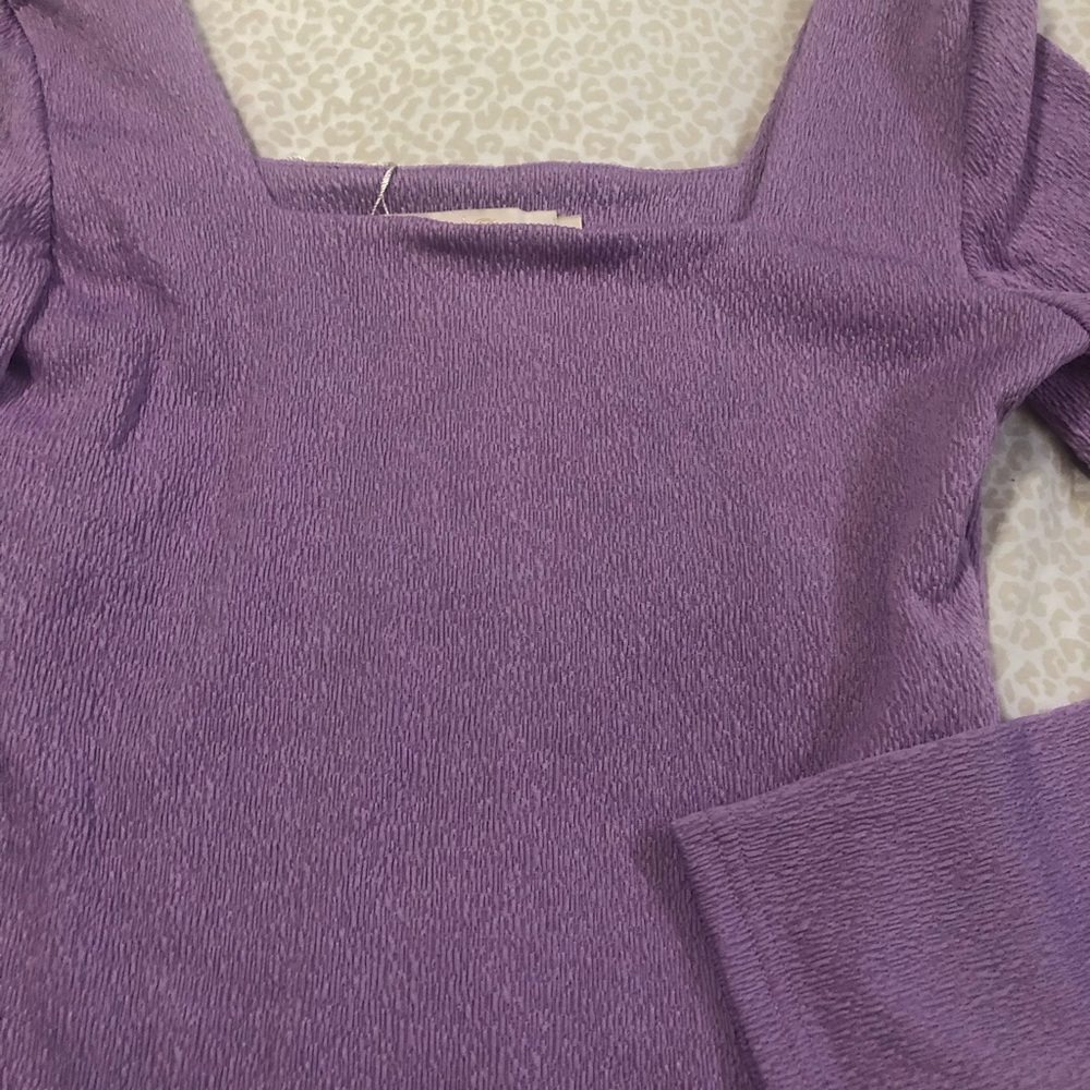 Sexy and feminine bodysuit top - Picture 3 of 3